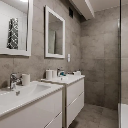 Shortstaypoland Bohaterewicza B174 Apartment *